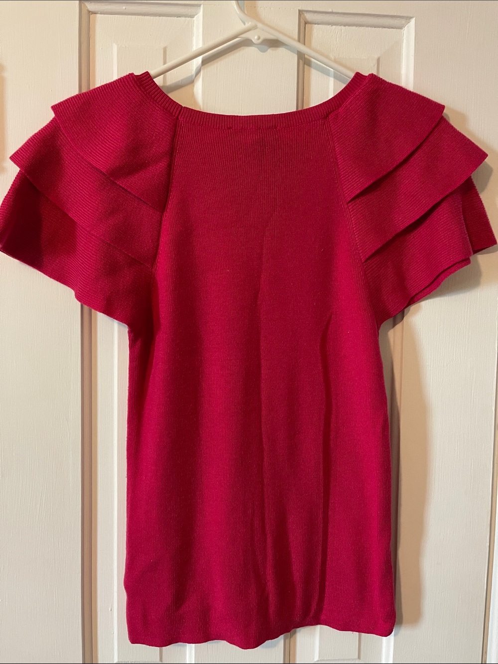 Express Women's Raspberry Ruffle Sleeve Top - Picture 2 of 2